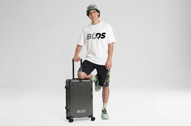 VALISE RIGIDE DE VOYAGE À ROULETTES