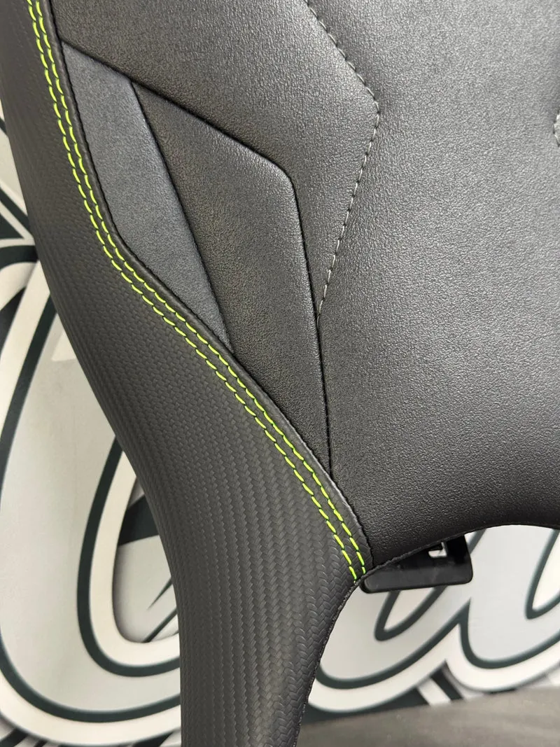 Garnissage de selle pour TRIUMPH Speed Triple 1200 ( 2022 à 2024 )