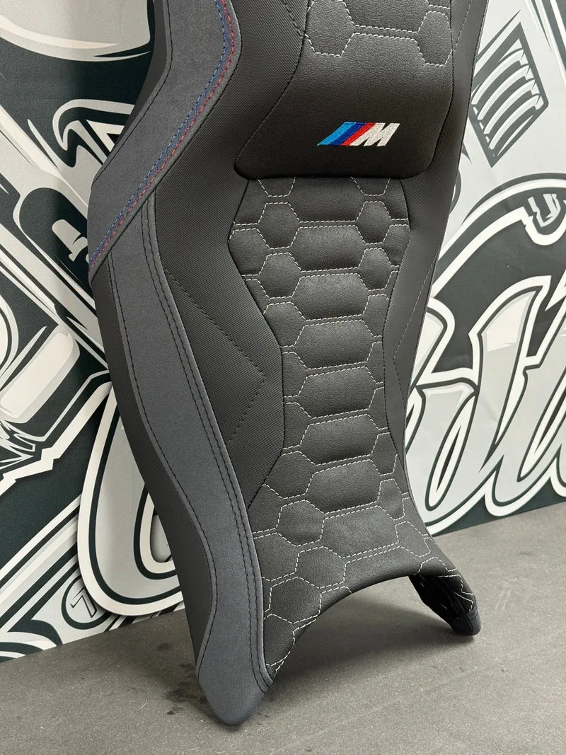 Garnissage selle BMW F900 R / F900 XR ( 2020 à aujourd'hui ) — Broderie & Surpiqûres ///M inclus