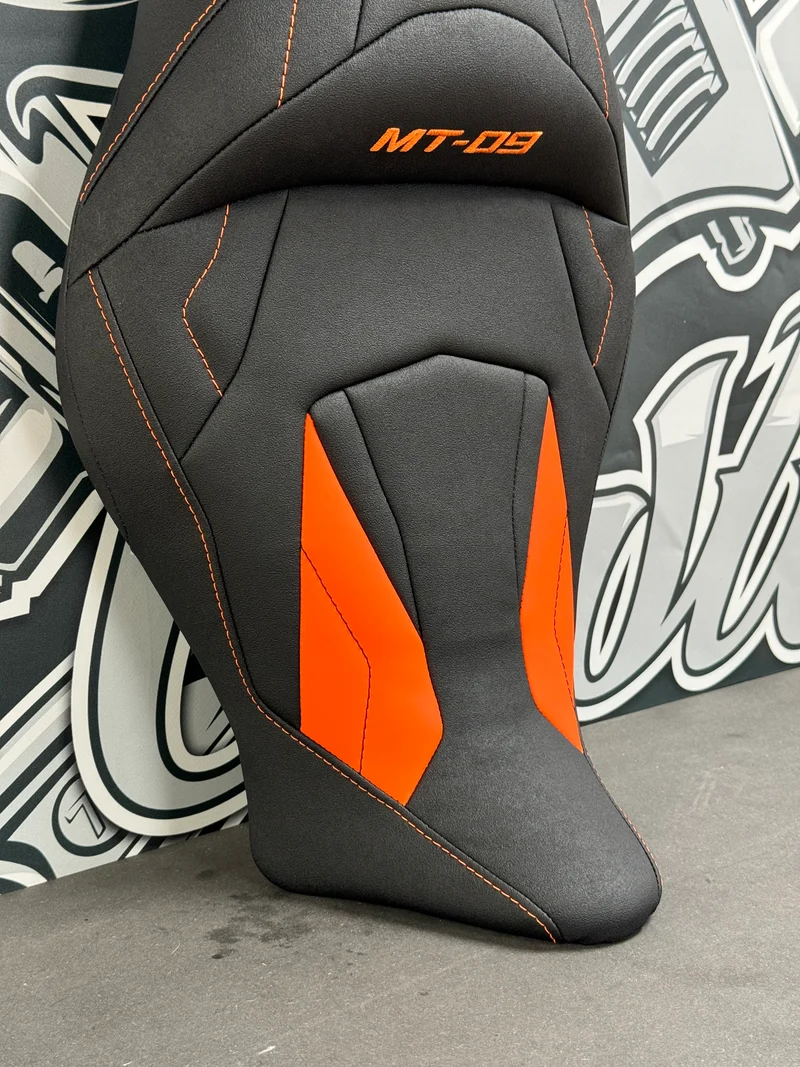 Garnissage de selle pour YAMAHA MT-09 - Phase 3 ( 2021 à 2023 )