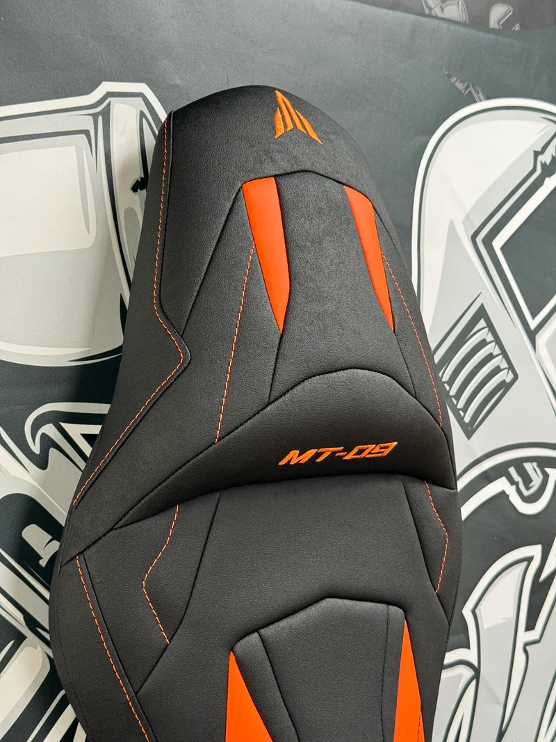 Garnissage de selle pour YAMAHA MT-09 - Phase 3 ( 2021 à 2023 )