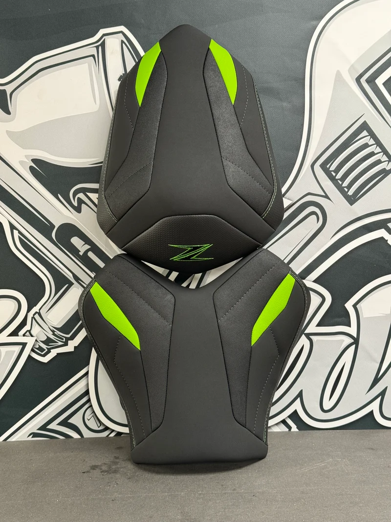 Garnissage de selle pour KAWASAKI Z 1000 & Z 750 ( 2007 à 2009 )