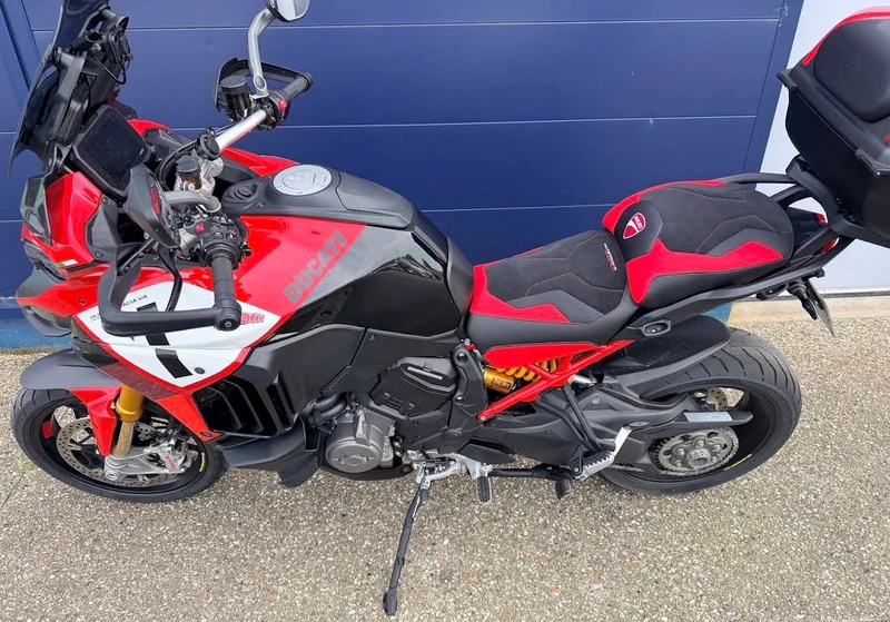Garnissage de selle pour DUCATI Multistrada V4