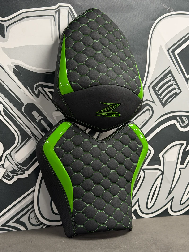 Garnissage de selle pour KAWASAKI Z 1000 & Z 750 ( 2007 à 2009 )