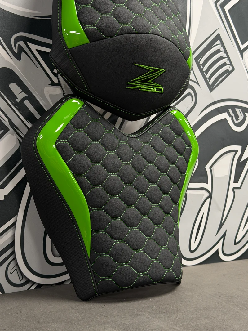 Garnissage de selle pour KAWASAKI Z 1000 & Z 750 ( 2007 à 2009 )