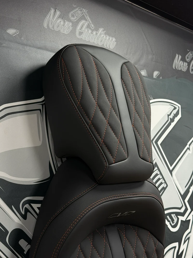 Garnissage de selle pour HARLEY-DAVIDSON Street Glide