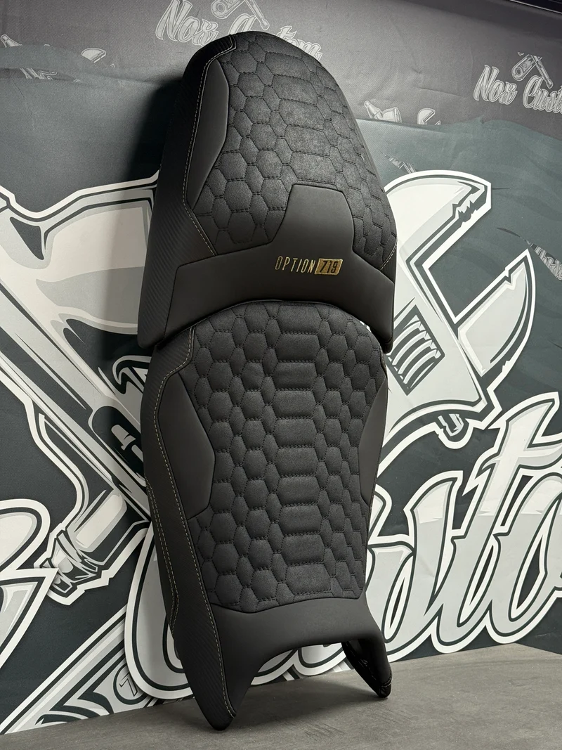 Garnissage de selle pour BMW R 1300 GS - option 719