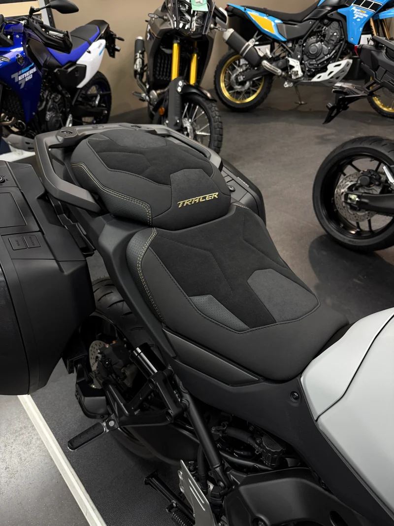 Garnissage de selle pour YAMAHA TRACER 900 PHASE 4 ( 2025 )