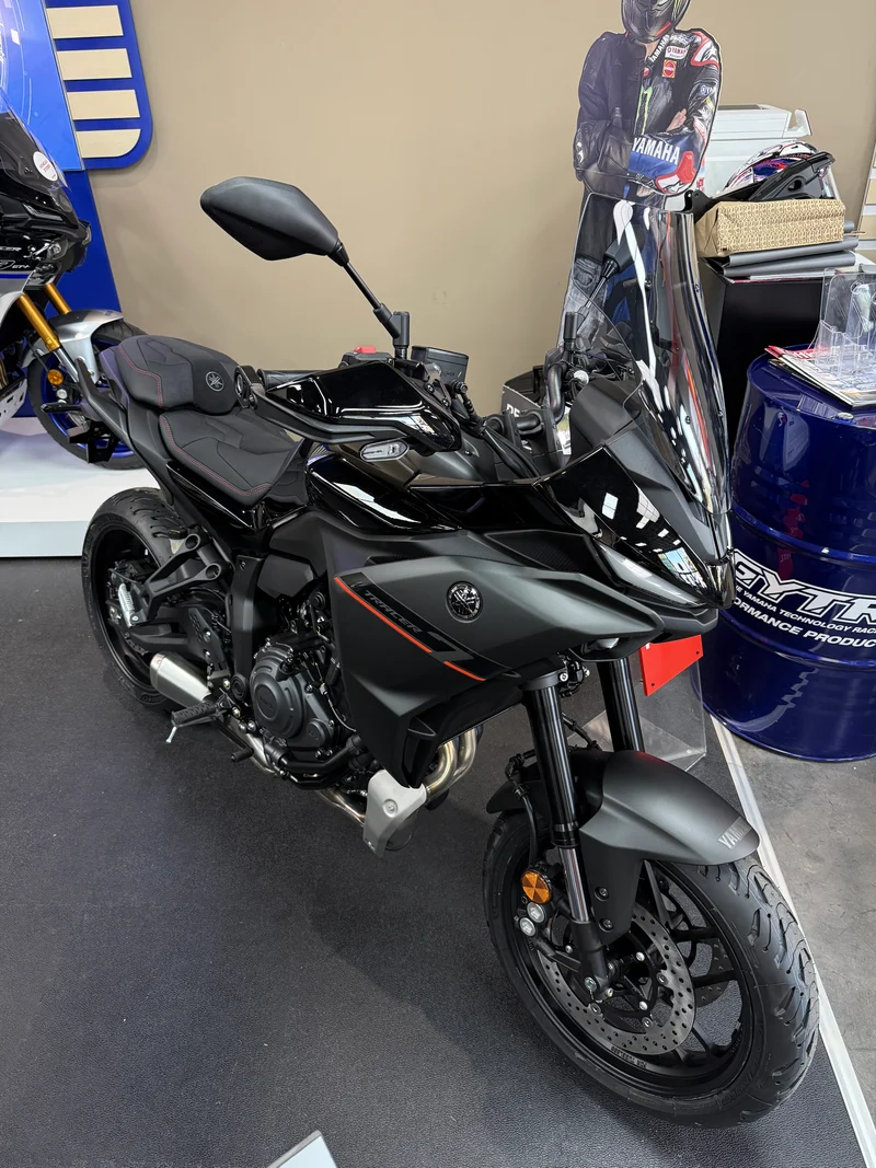 Garnissage de selle pour YAMAHA TRACER 7 - 2025