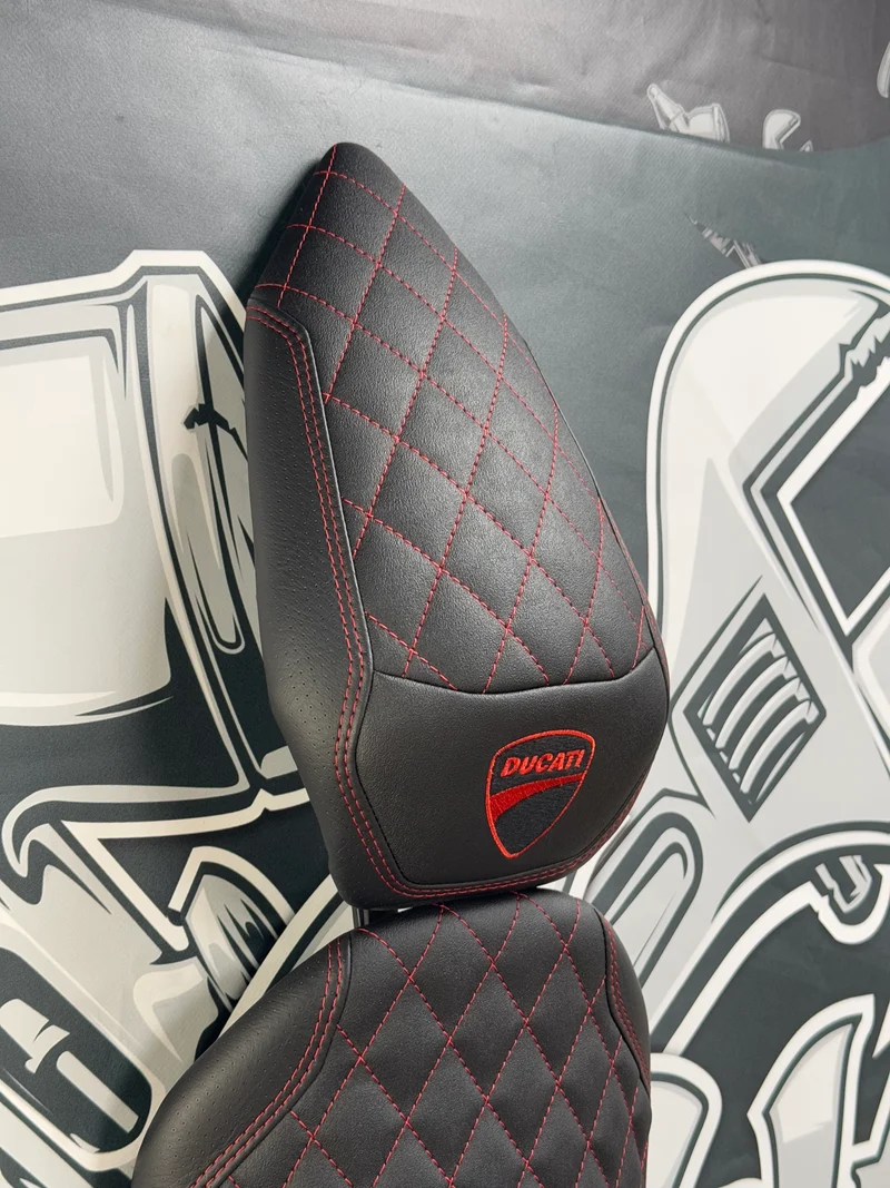 Garnissage de selle pour DUCATI Panigale 899 / 959 / 1199 / 1299 ( 2011 à 2018 )