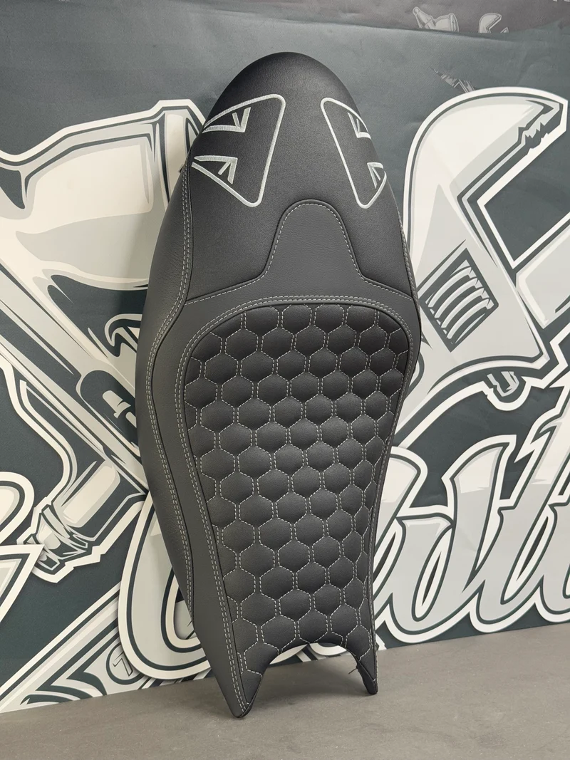 Garnissage de selle pour TRIUMPH Trident 660 ( à partir de 2021 )