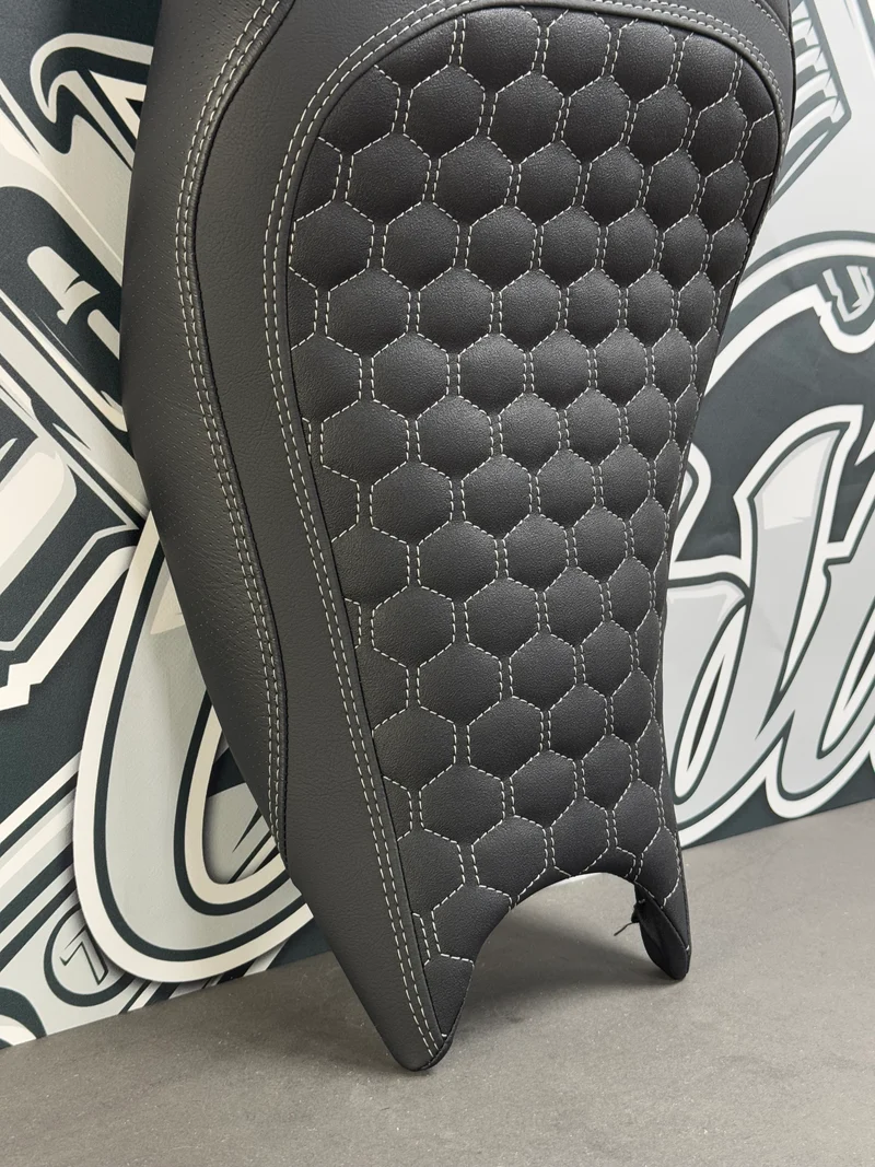 Garnissage de selle pour TRIUMPH Trident 660 ( à partir de 2021 )