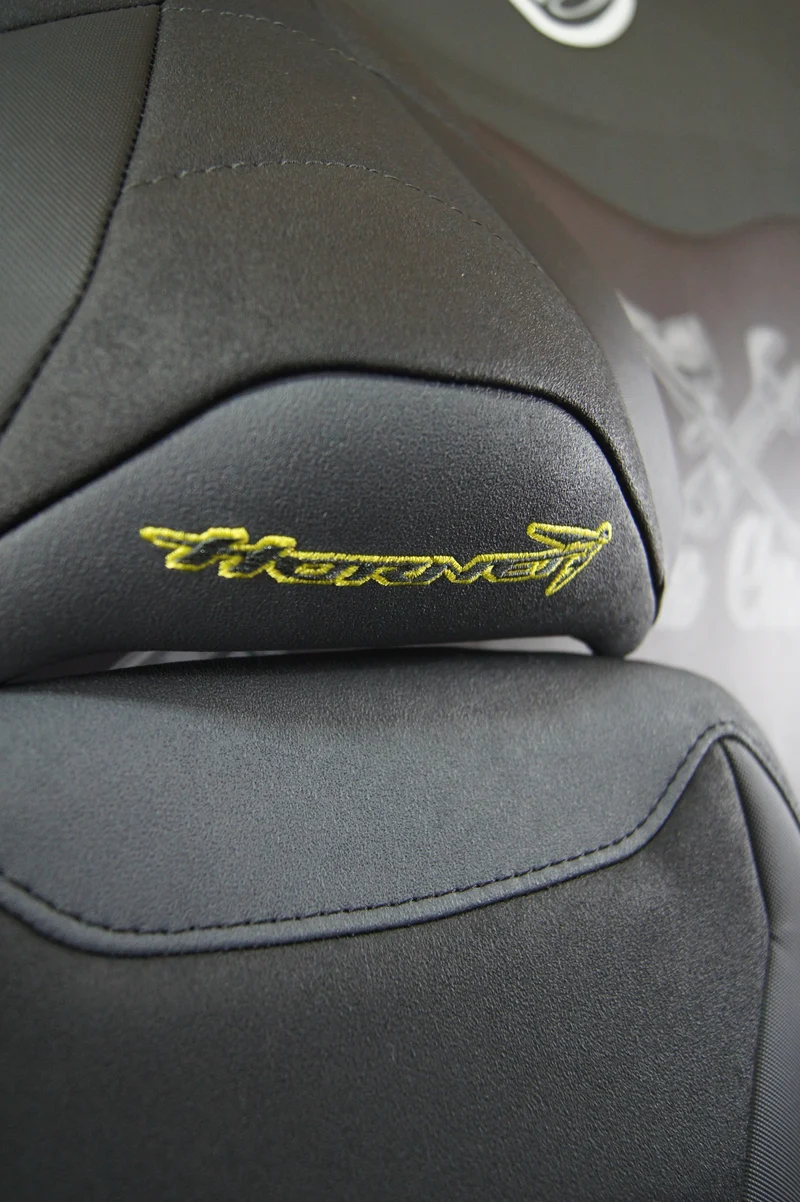 Garnissage de selle pour HONDA HORNET 750 & 500 (2023)