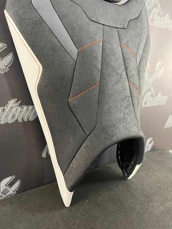 Garnissage de selle pour KTM 790 / 890 Duke ( 2018 à Aujourd'hui )