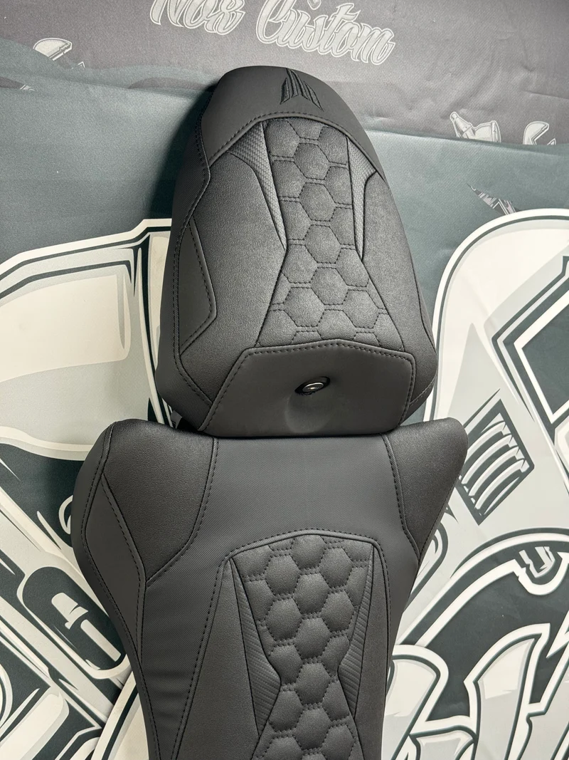 Garnissage de selle pour YAMAHA MT-09 - Phase 4 ( à partir de 2024 )