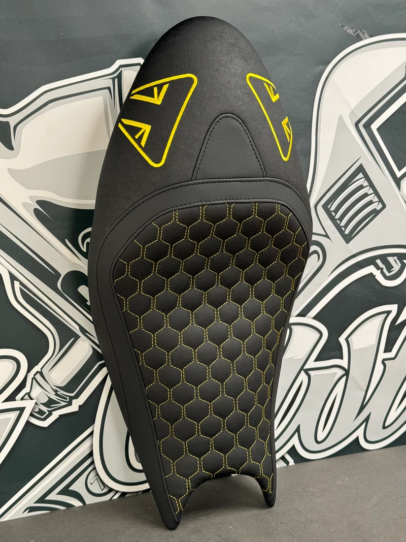 Garnissage de selle pour TRIUMPH Trident 660 ( a partir de 2021 )