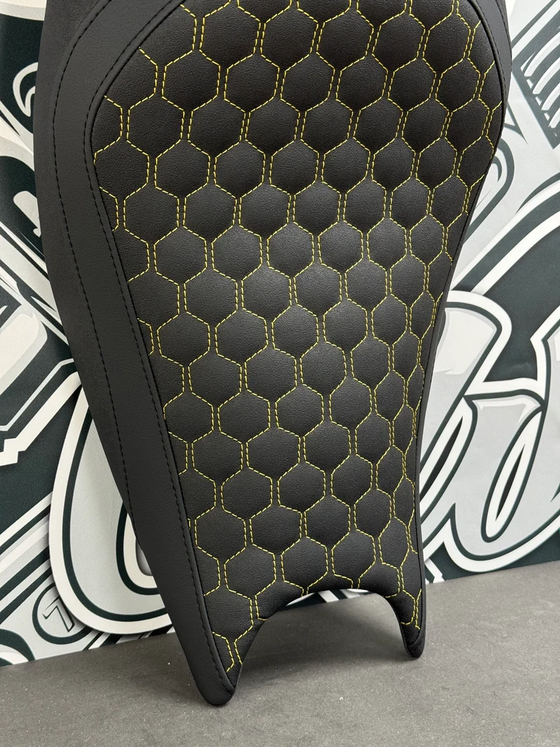 Garnissage de selle pour TRIUMPH Trident 660 ( a partir de 2021 )
