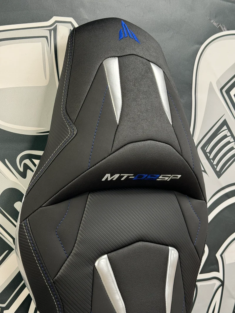 Garnissage de selle pour YAMAHA MT-09 - Phase 3 ( 2021 à aujourd'hui )
