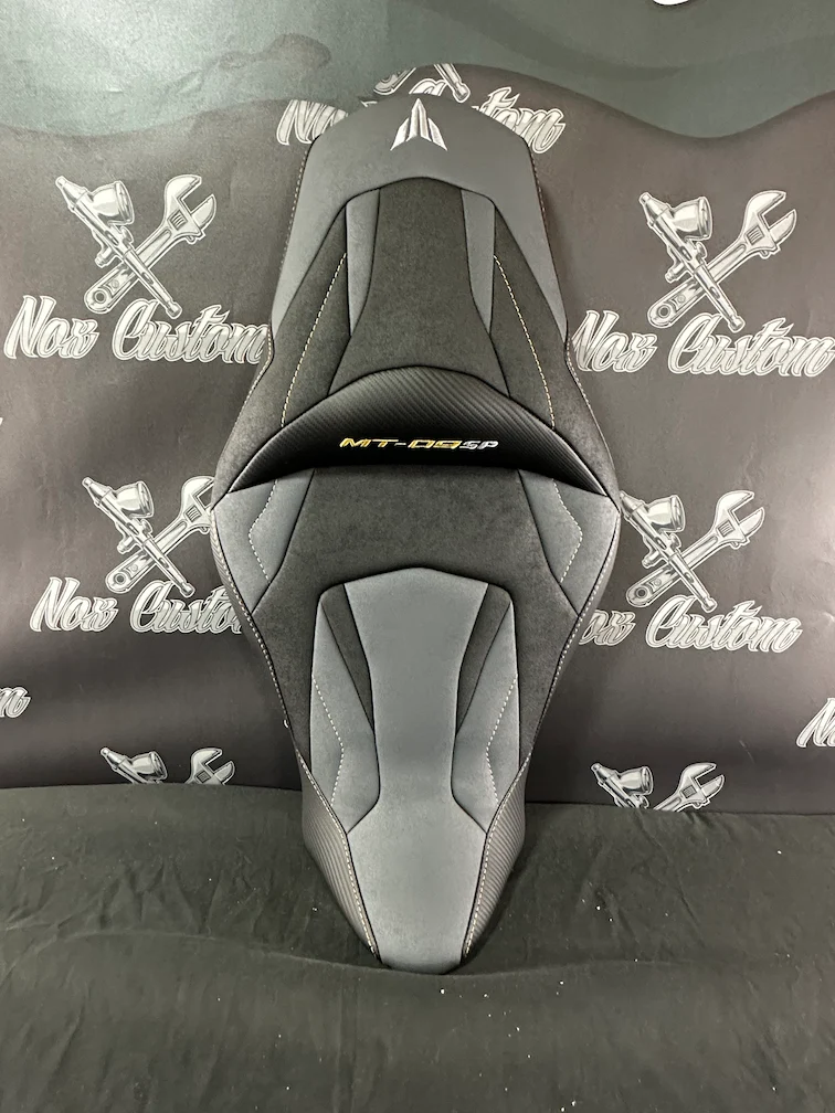 Garnissage de selle pour YAMAHA MT-09 - Phase 3 ( 2021 à aujourd'hui )