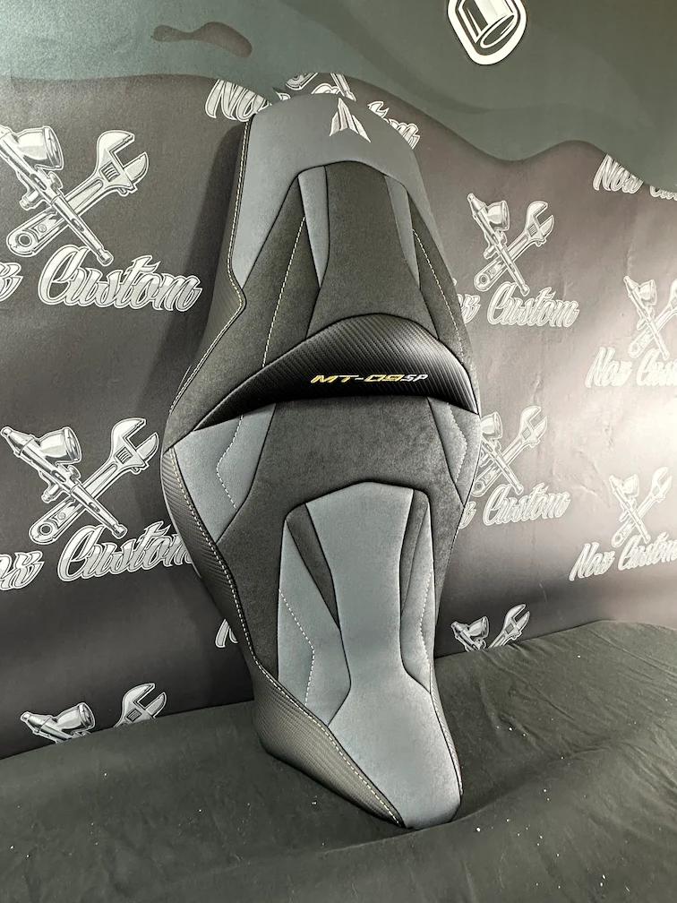 Garnissage de selle pour YAMAHA MT-09 - Phase 3 ( 2021 à aujourd'hui )