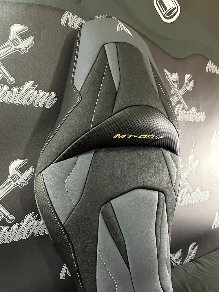 Garnissage de selle pour YAMAHA MT-09 - Phase 3 ( 2021 à aujourd'hui )