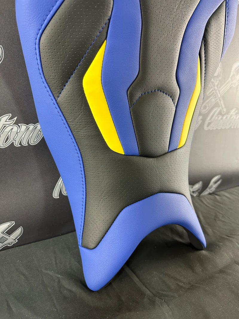 Garnissage de selle pour SUZUKI 950 / 1000 GSX-S ( 2021 à 2024 )