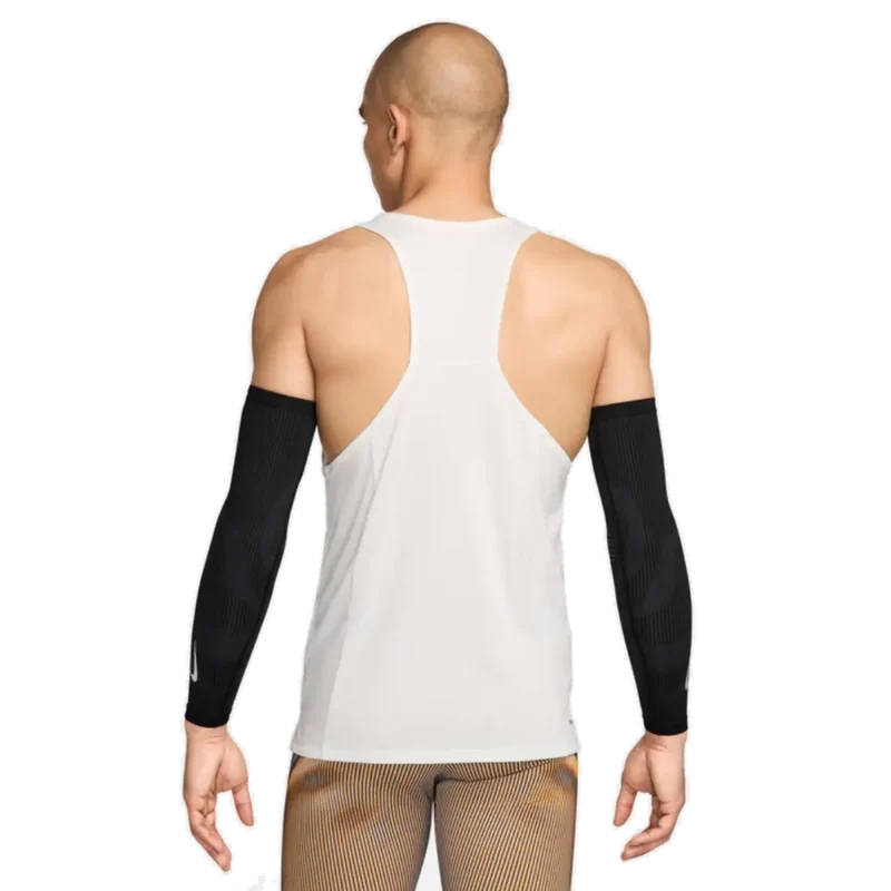 Nike Zoned Knit Arm