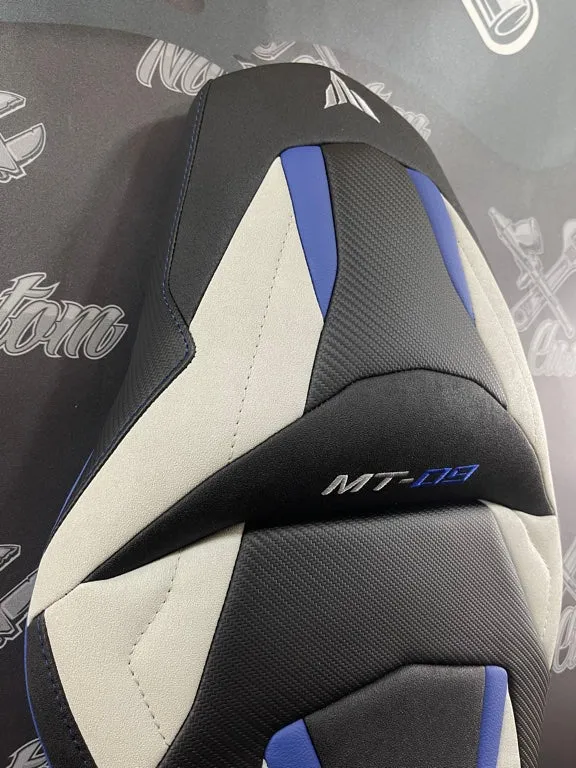 Garnissage de selle pour YAMAHA MT-09 - Phase 3 ( 2021 à aujourd'hui )