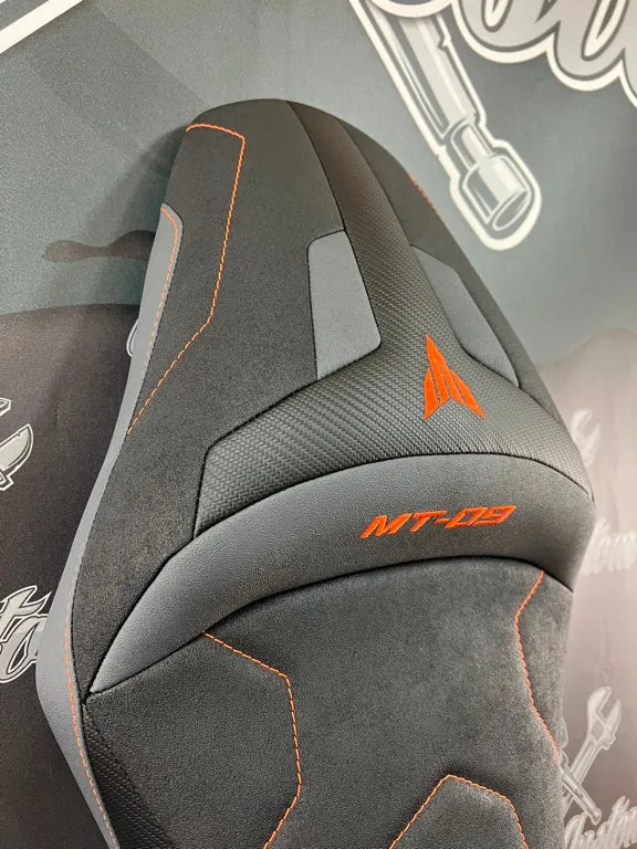 Garnissage de selle pour YAMAHA MT-09 - Phase 2 ( 2017 à 2020 )