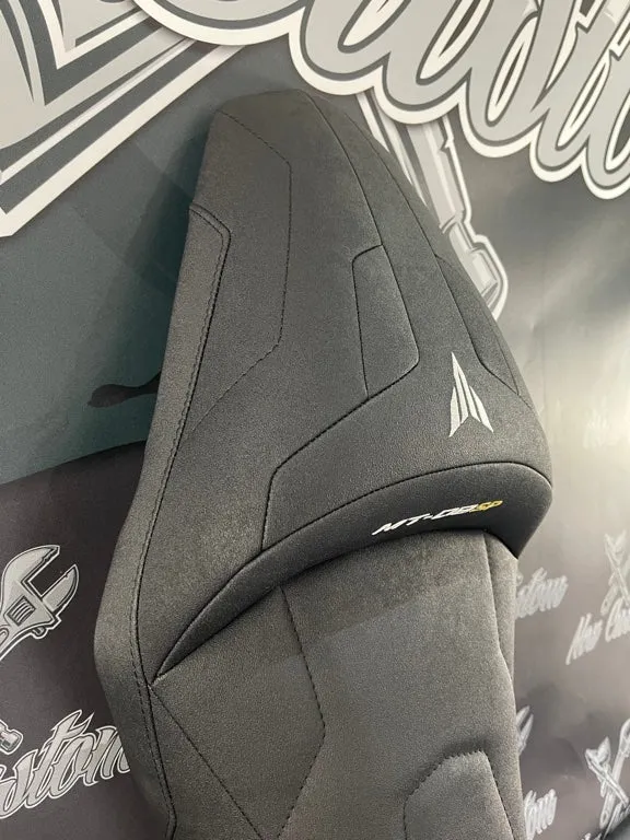 Garnissage de selle pour YAMAHA MT-09 SP - Phase 2 ( 2017 à 2020 )