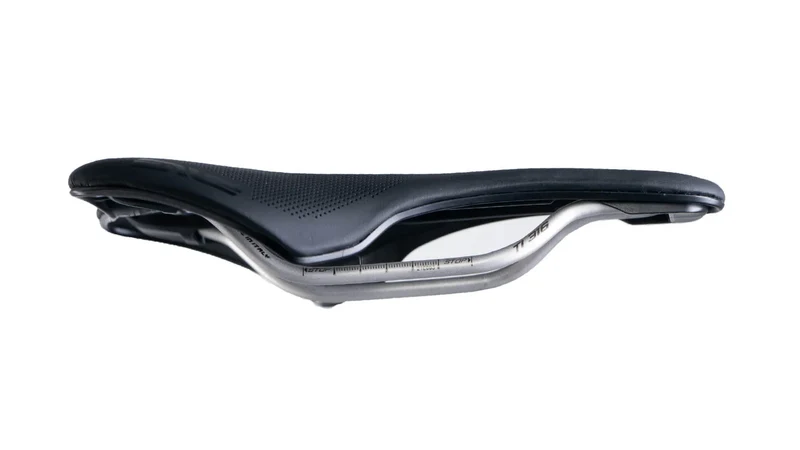 Selle ENVE Selle Italia SLR BOOST V2 Rails Titane 145mm