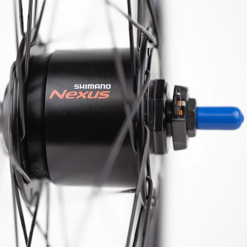 roue Shimano 650B avec moyeu dynamo Nexus intégré