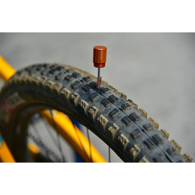 Kit de Réparation Tubeless Intégré au Cintre GRANITE DESIGN CNC + 4 Mèches Orange