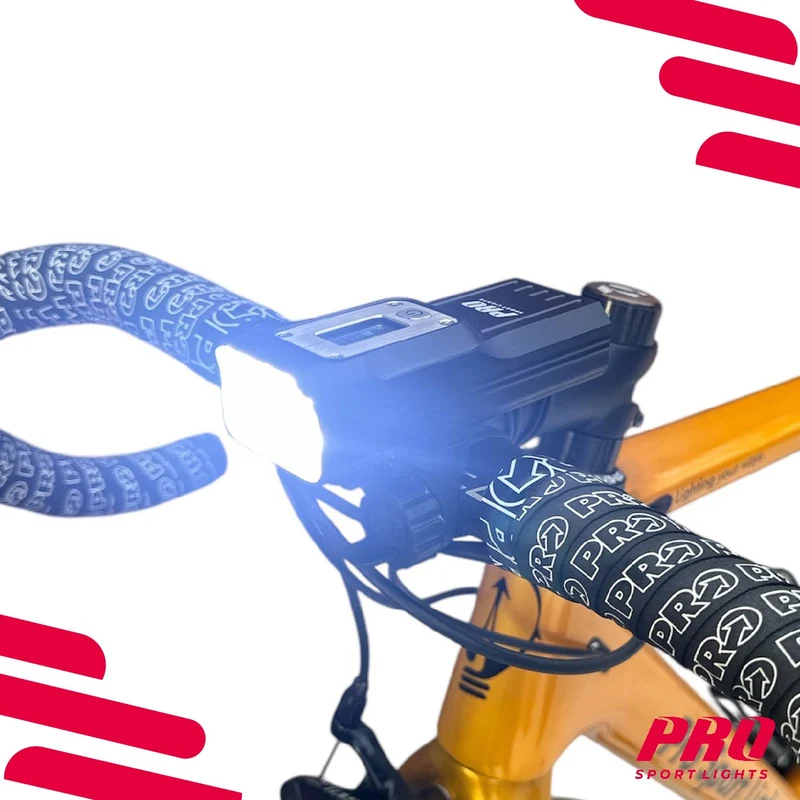 Fietsverlichting Set USB Oplaadbaar Koplamp en Achterlicht Fiets LED - 2000 en 125 Lumen