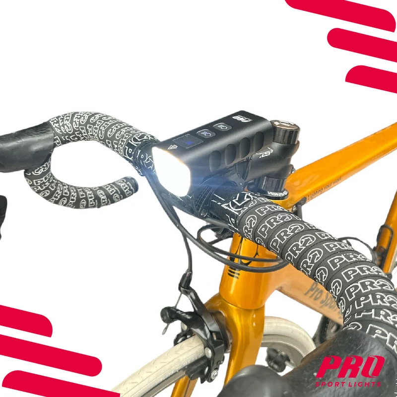 Fietsverlichtingsset 1800 en 100 Lumen Pro Sport Lights Performance Koplamp en Achterlicht Fiets MTB/Racefiets