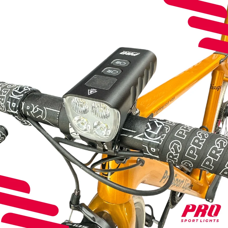 Fietsverlichtingsset 1800 en 100 Lumen Pro Sport Lights Performance Koplamp en Achterlicht Fiets MTB/Racefiets