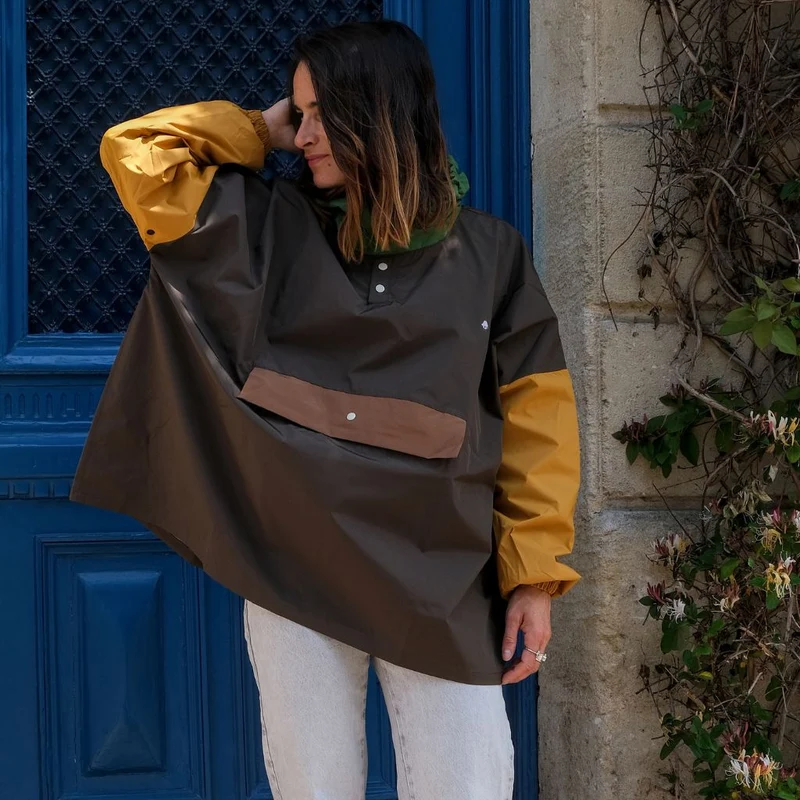 Poncho de pluie court Poule Party adulte Kaki