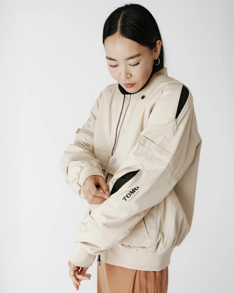 Pack bomber JIM 001. beige & gants ZOÉ 001.