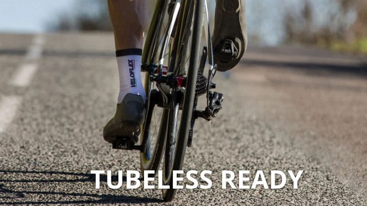 Pneu Tubeless ready / Corsa RACE TLR Fianco Para