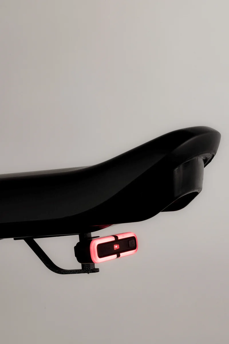 Anneau de Sécurité pour Câble Antivol + Feu Arrière LED