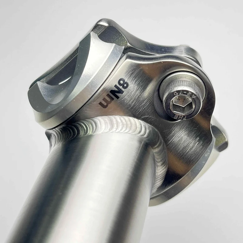 Laget Titanium Straight Seatpost | 0mm (Zero)-Offset, 27.2/31.6mm