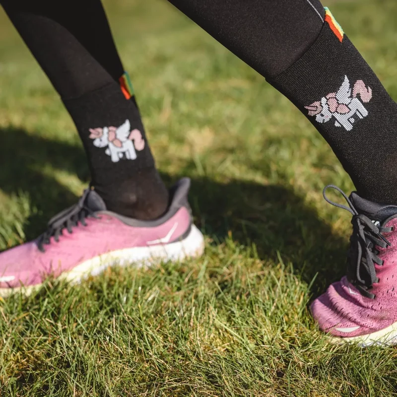 Rainbows - Paire de Chaussettes - Lucy the Unicorn