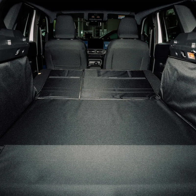 Protection de coffre intégrale sur mesure compatible avec Dacia Duster 3 par b&m brands and markets