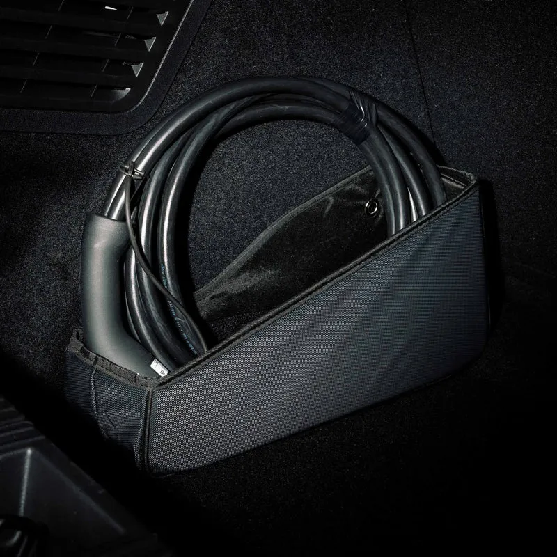 Bac de rangement des câbles électriques compatible avec Renault 4, Renault 5, Kangoo-e par b&m brands and markets