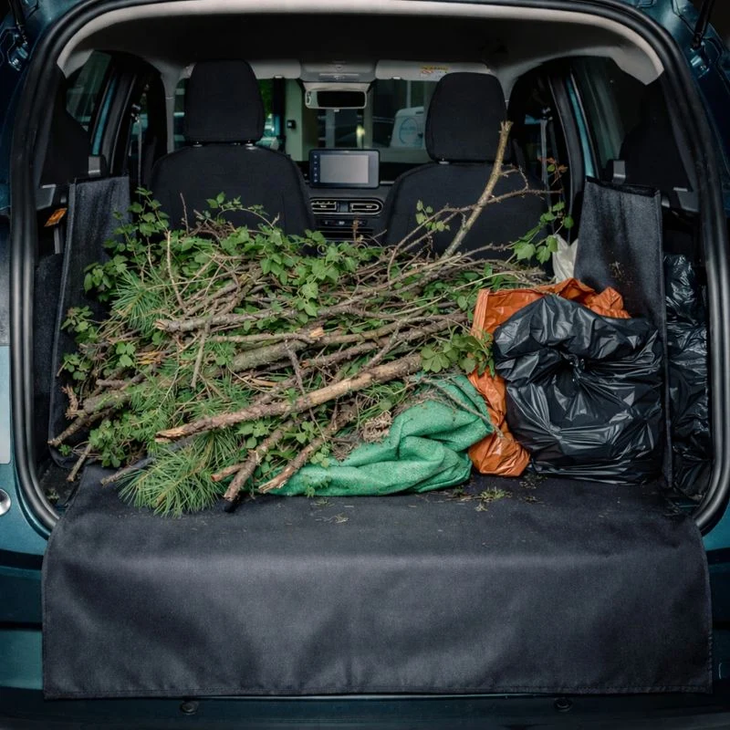Protection de coffre intégrale sur mesure compatible avec Dacia Sandero 2 par b&m brands and markets