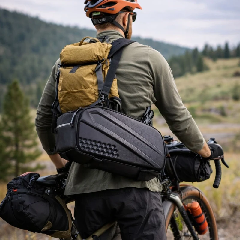Sacoche vélo porte bagage étanche | Cyclotourisme 10L