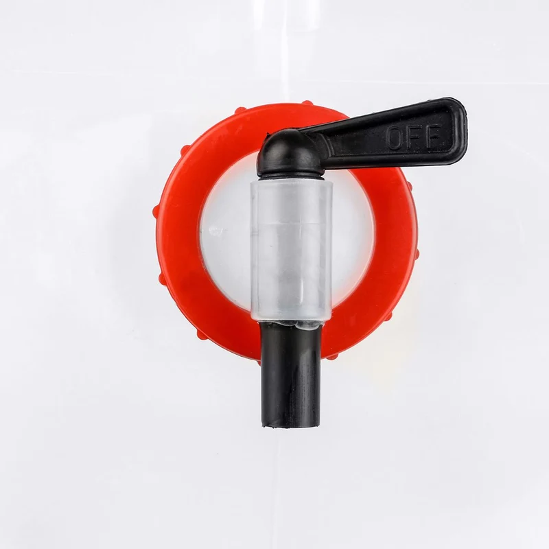 Bidon d'eau pliable