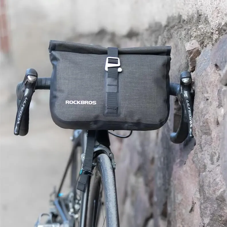 ReflectiveFrontBag™ | Sacoche guidon vélo extensible et étanche pour protéger tes affaires 5-6L