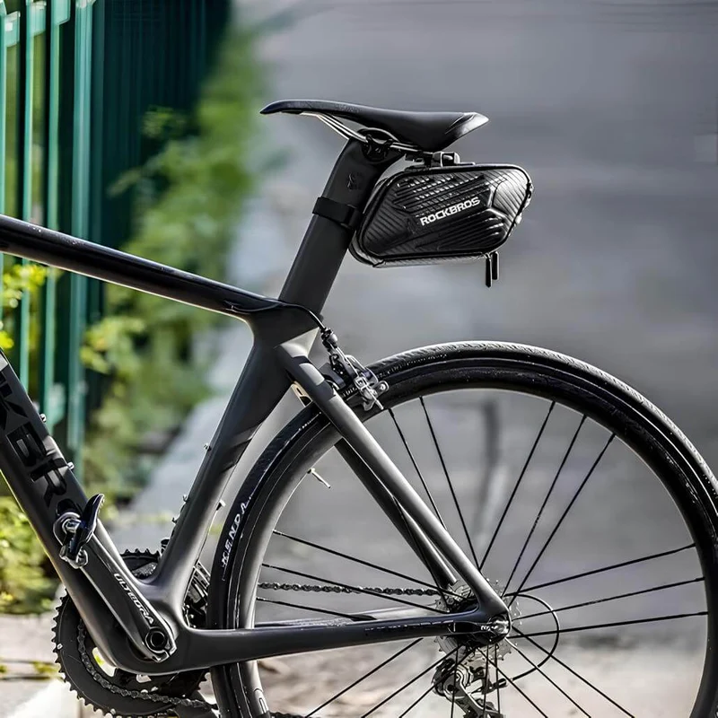 ProofSaddleCase™ | Sacoche de selle durable et étanche 1.5L