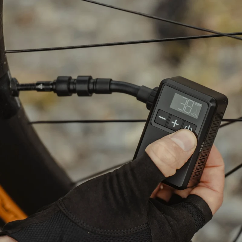 Mini compresseur Topeak E-Booster Digital Mini